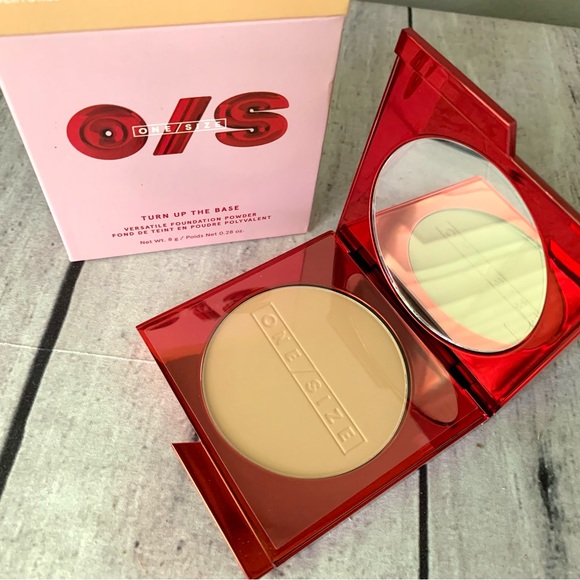 New One Size Turn Up The Base Versatile Foundation Powder~Light 4 (G) 0.28oz. - Picture 1 of 2